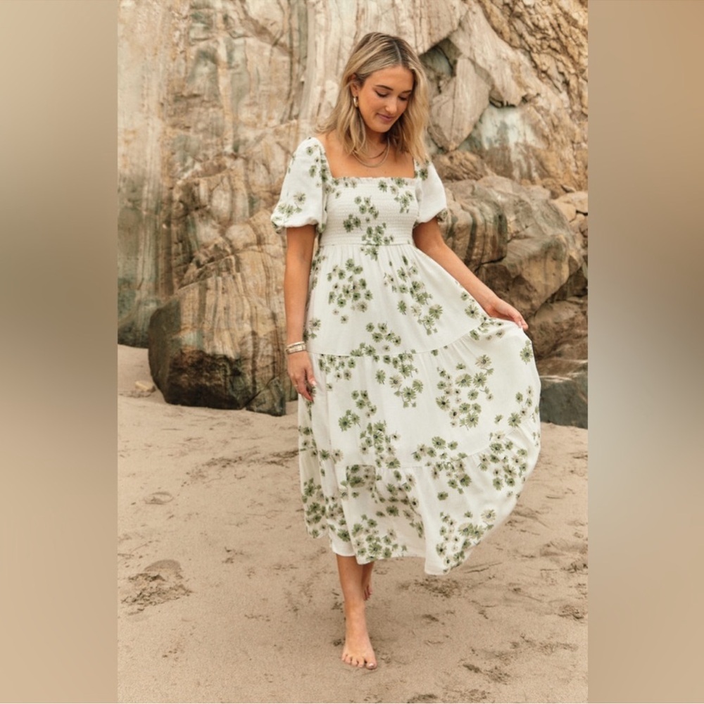 Abercrombie & Fitch x Dede & Emily smocked puff sleeve midi dress size Medium